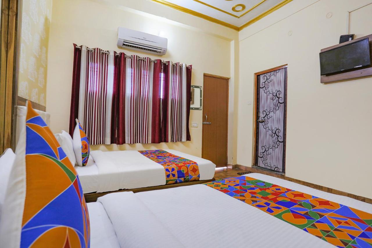 Fabhotel Shivam Palace Varanasi Exterior foto